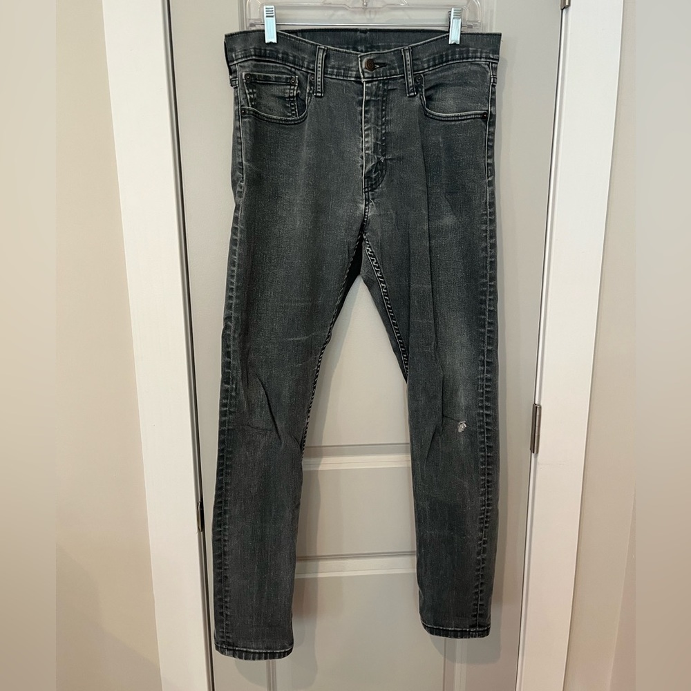 Levi’s Men’s Slim Tapered Jean